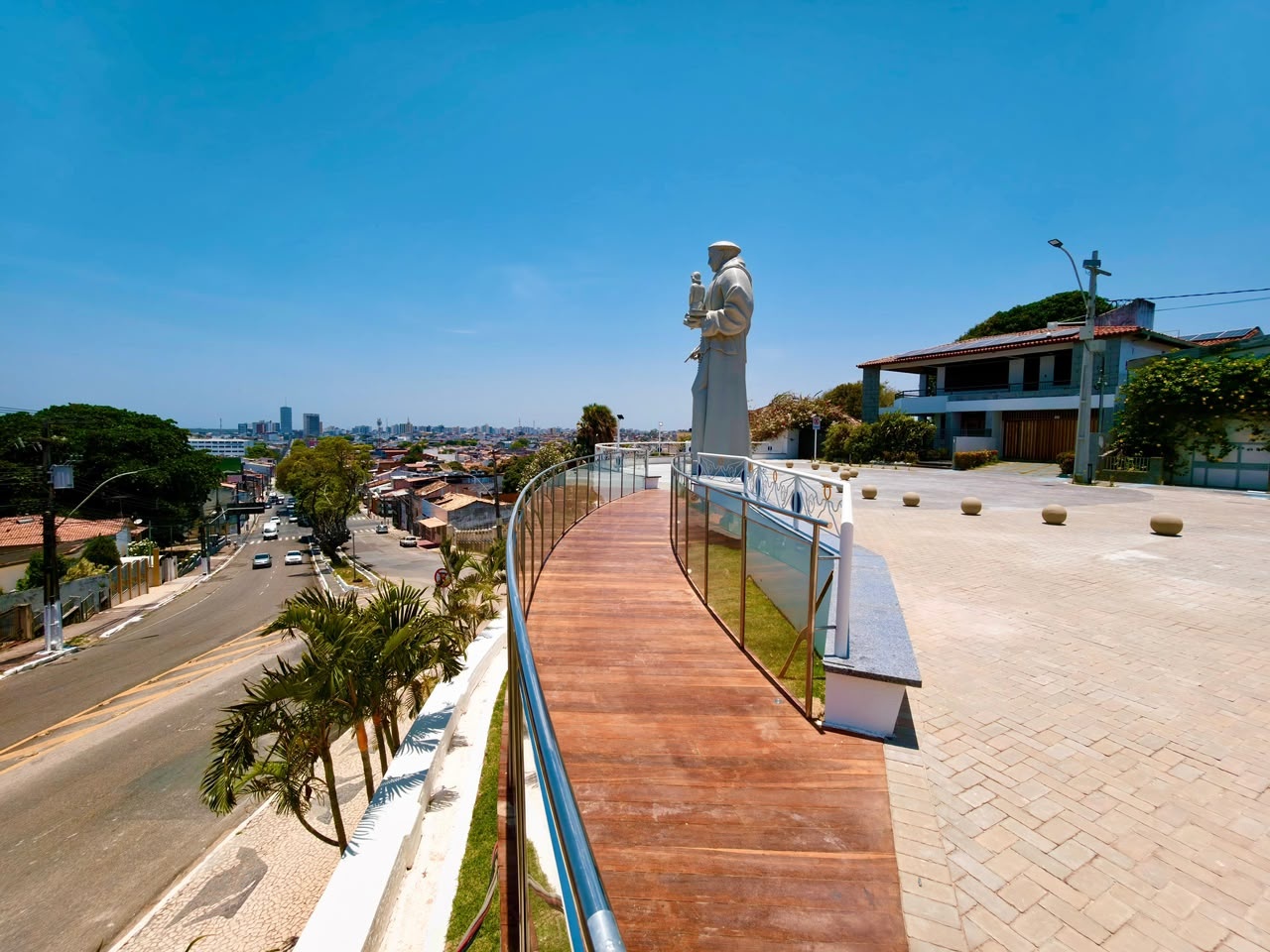 Passarela panorâmica do Mirante de Santo Antônio, em Aracaju
