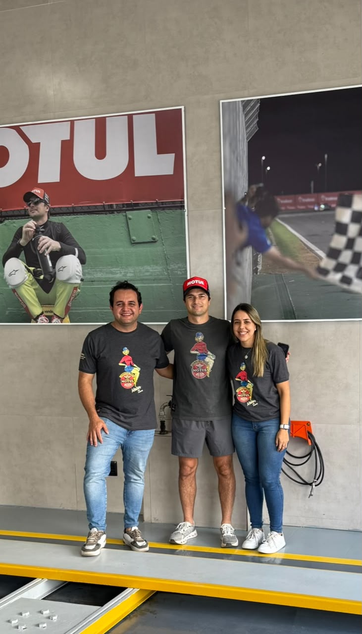 Nelsinho Piquet durante a visita ao Piquet Kart Aracaju